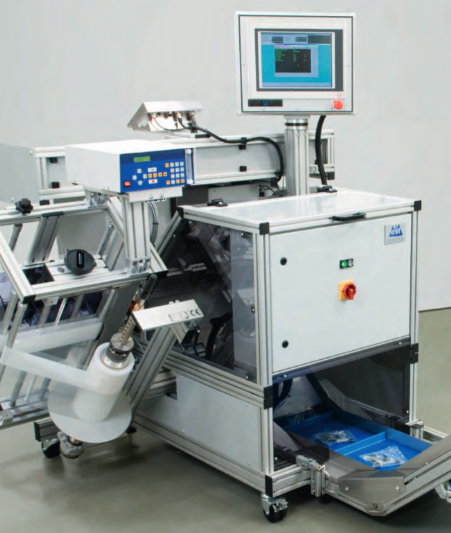 Verpackungsmaschine Verpackungsmaschine 300-FF, schräggestellte Verpackungsmaschine für Schüttgüter und schwere Produkte